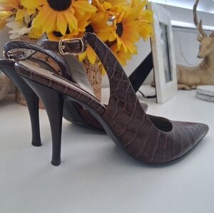 Nine West Brown Croc-Embossed Slingback Heels